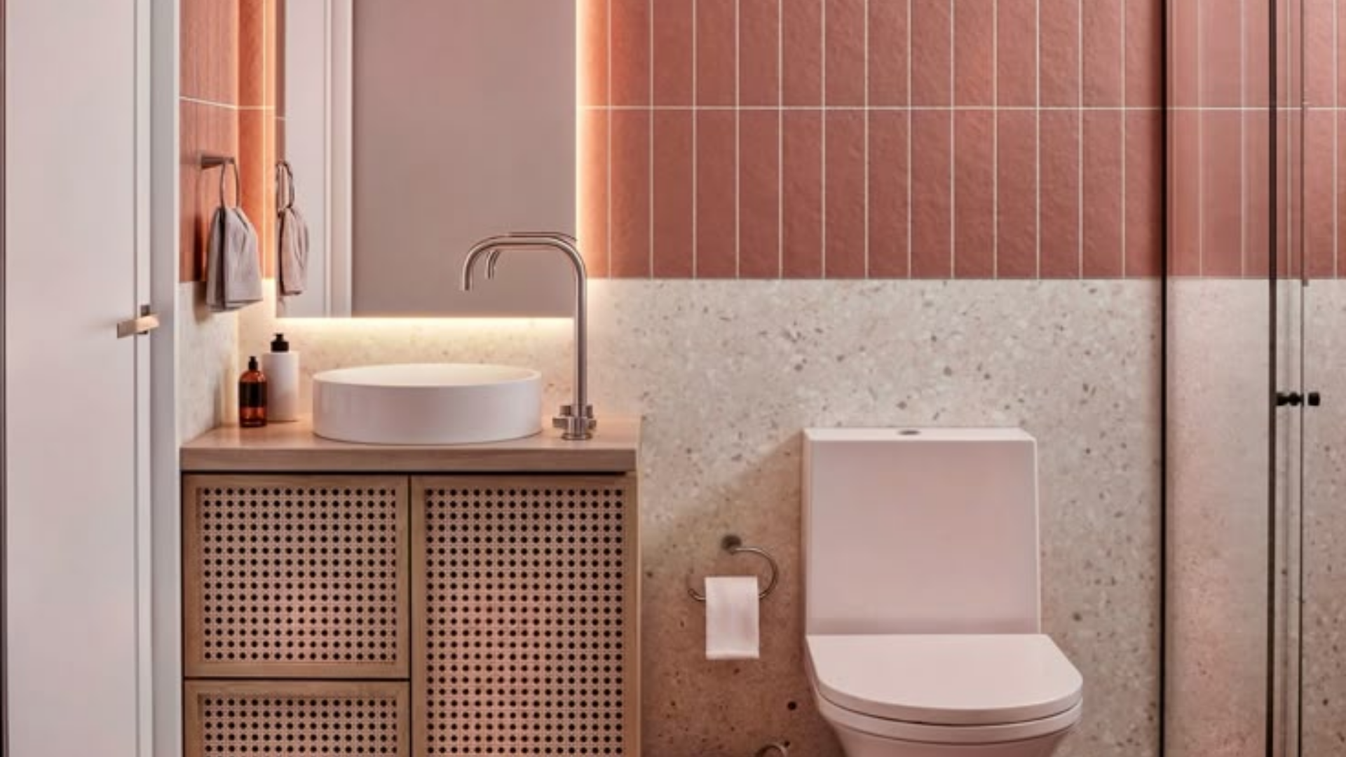 Reforma de baño pequeño aprovechando el espacio